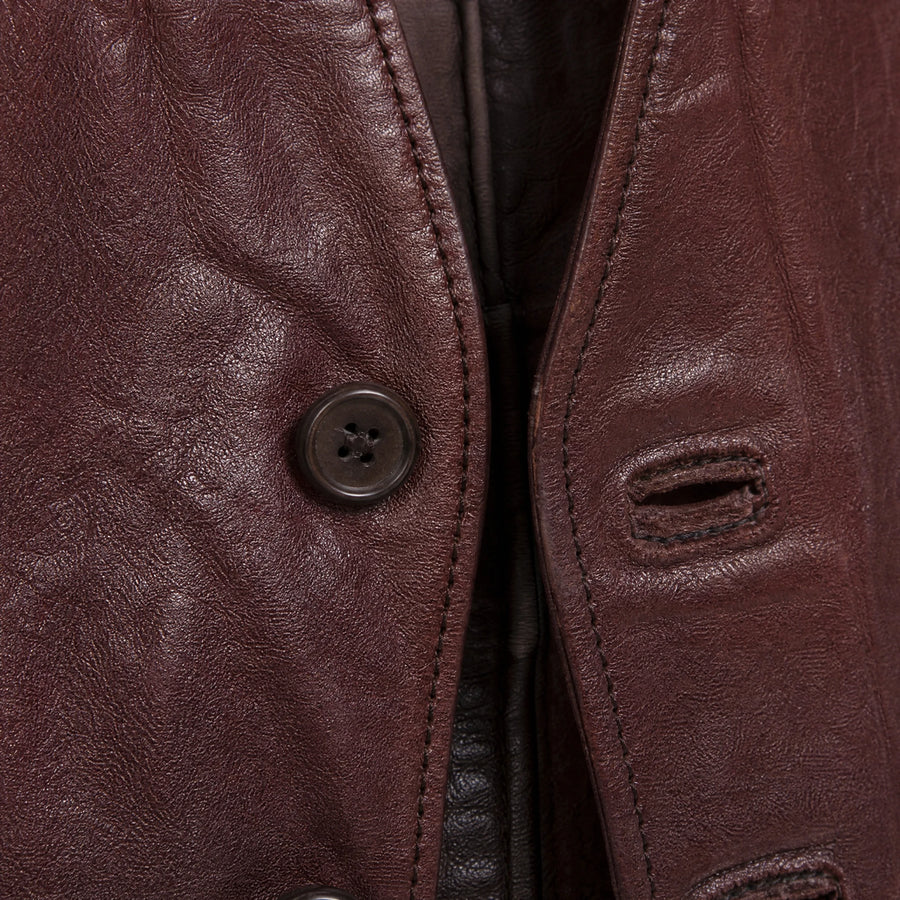 Gilet Vintage 1960s-70s Artisanal en Cuir Hauts Homme Marron - close-up détail matière