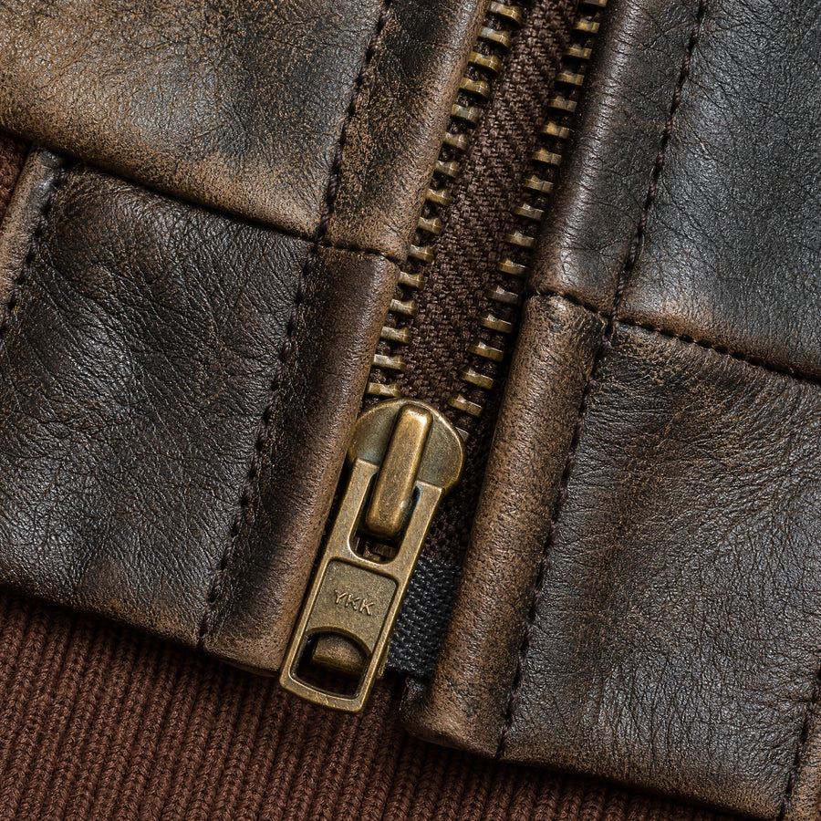 Veste Cuir Chevignon Vintage - close-up détail matière
