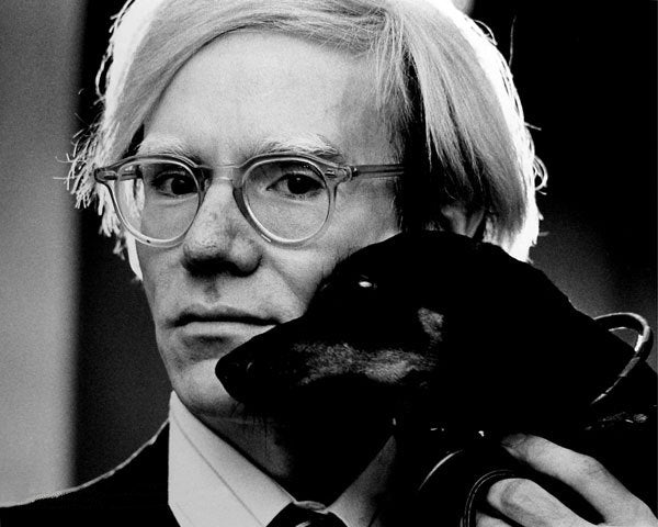 Andy Warhol: Die Pop-Art-Ikone und sein Erbe in der Vintage-Mode