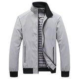 Schlichte Vintage-Jacke mit Stehkragen