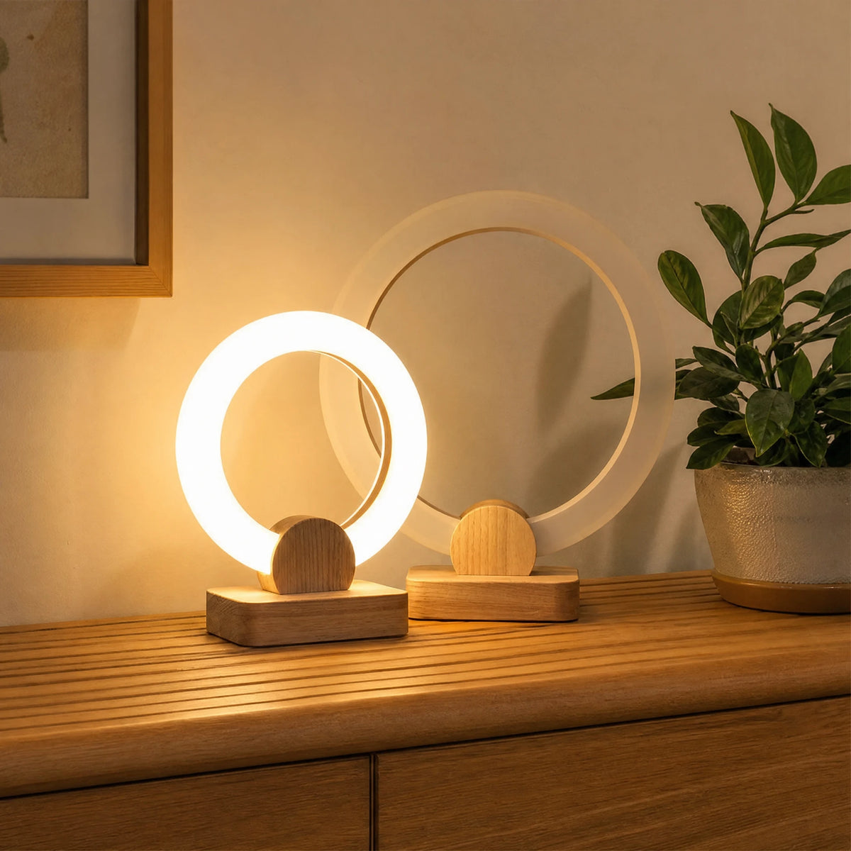 Lampe Design Bois à Cercle Lumineux LED - OBJETS VARIES