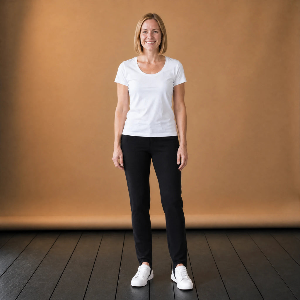 Pantalon Fuseau Femme à Passe-Pieds Noir ou Blanc - VETEMENT Studio FEMME