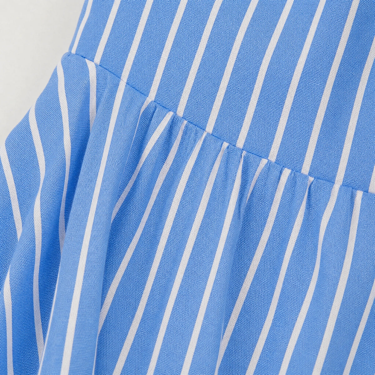 Robe Année 80 à Rayures - close-up détail matière