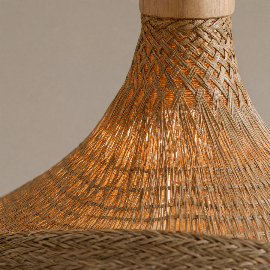 Suspension Bambou Tressé Forme Asymétrique Style Naturel - close-up détail matière