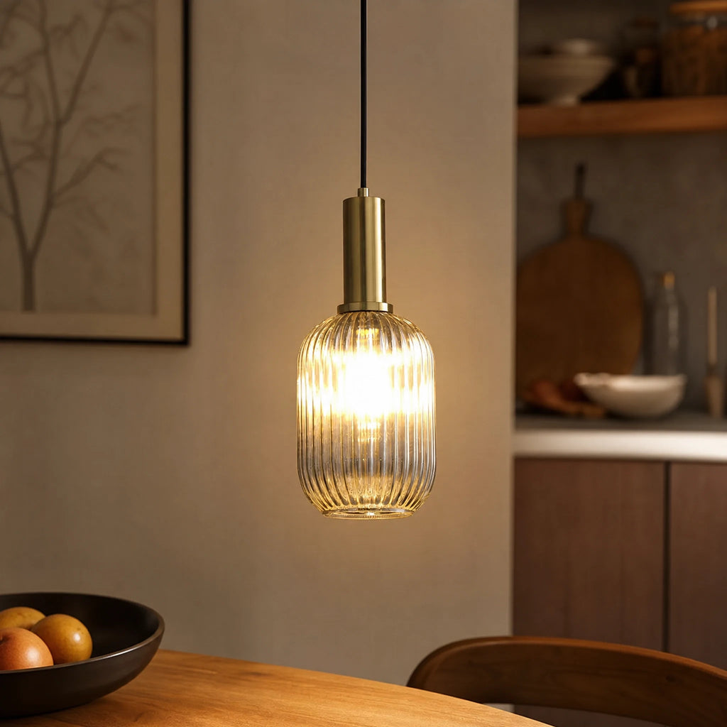 Suspension en verre strié doré avec finitions laiton - OBJETS VARIES