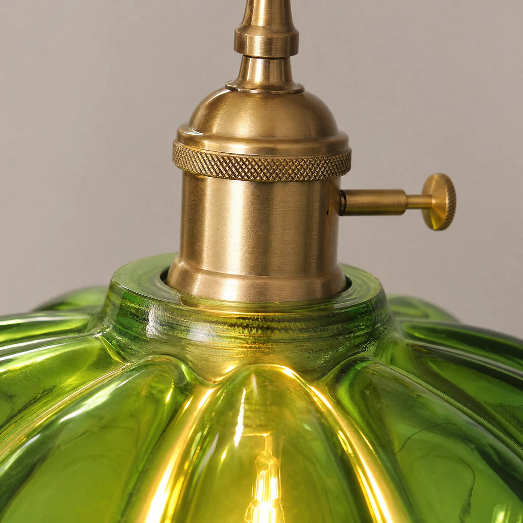 Suspension en Verre Vintage à Motifs Texturés - close-up détail matière
