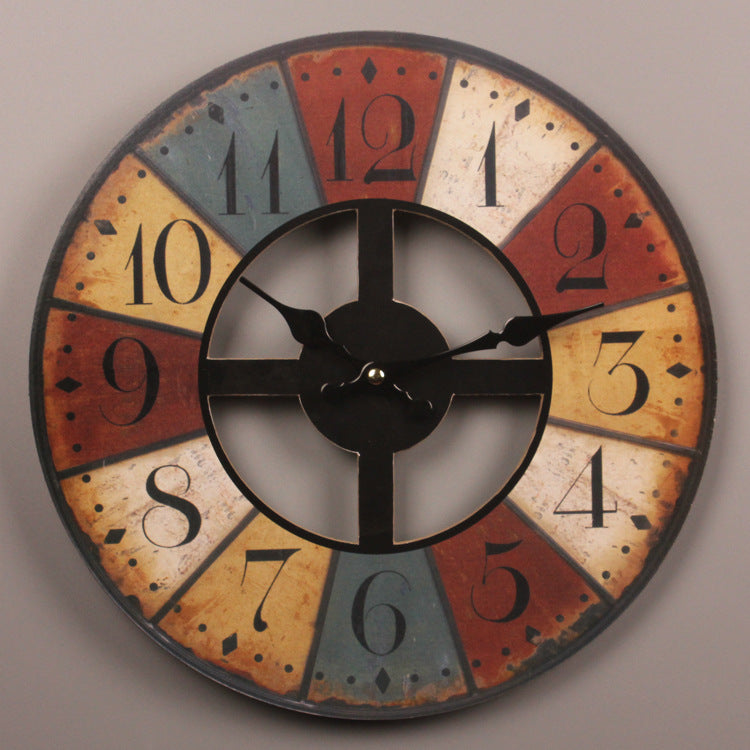 horloge-murale-sculptee-vintage