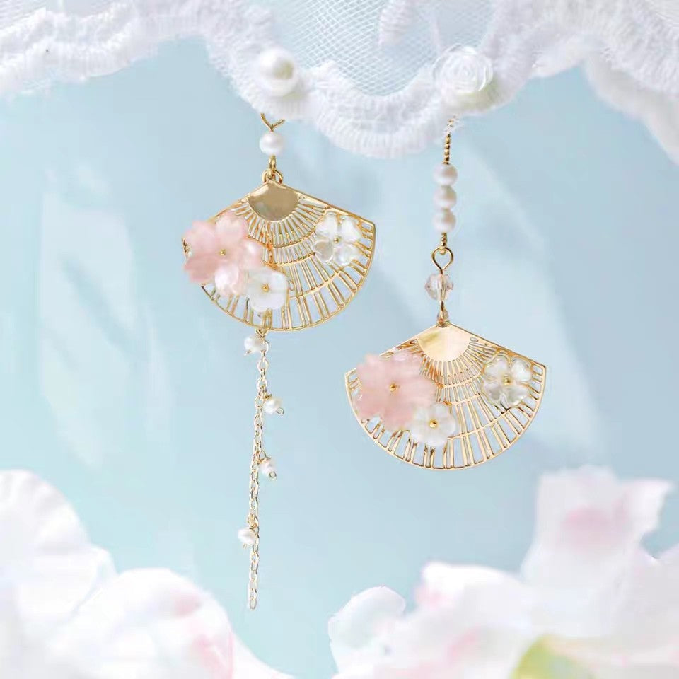 boucles-doreilles-asymetriques-eventail-chinois-vintage