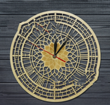 horloge-vintage-en-bois-personnalisee