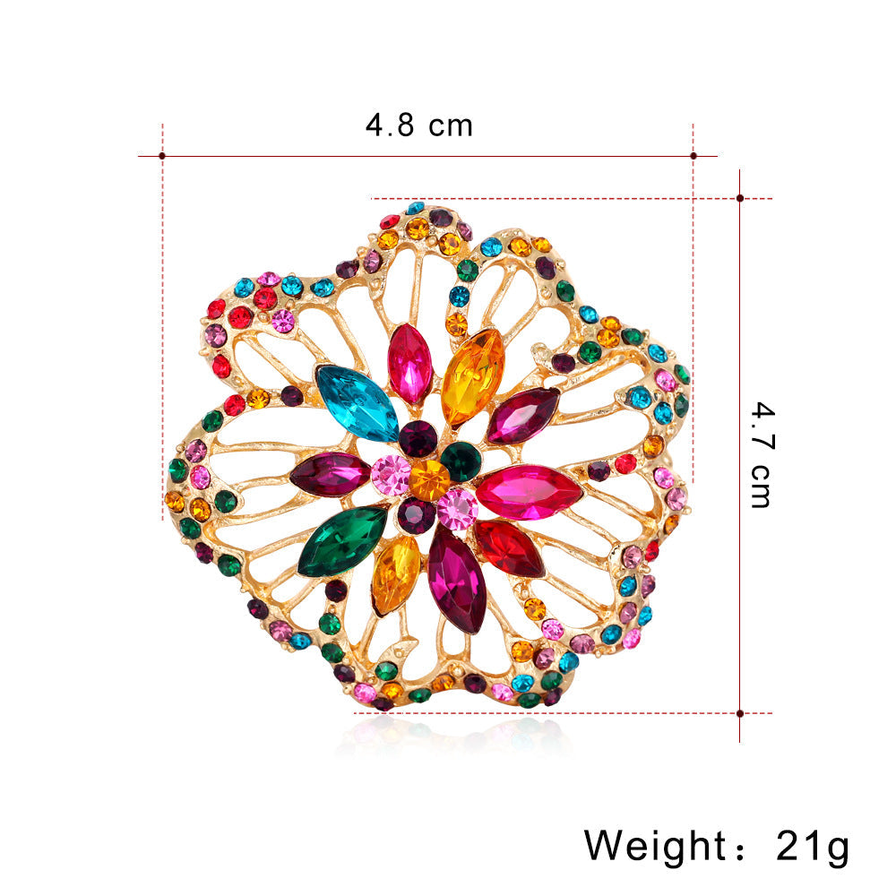 broches-de-fleurs-creuses-en-strass-vintage
