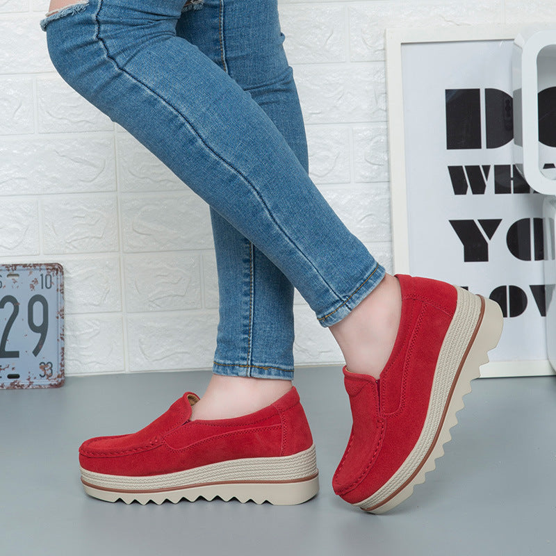 Vintage-Plateaupumps aus Wildleder