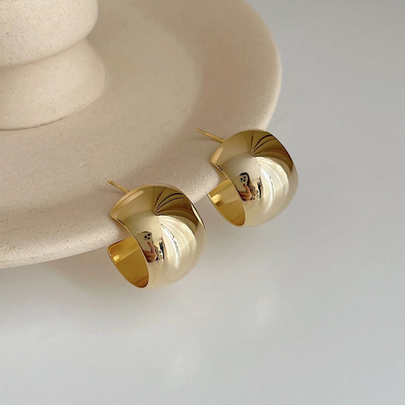 boucles-doreilles-en-metal-polyvalentes