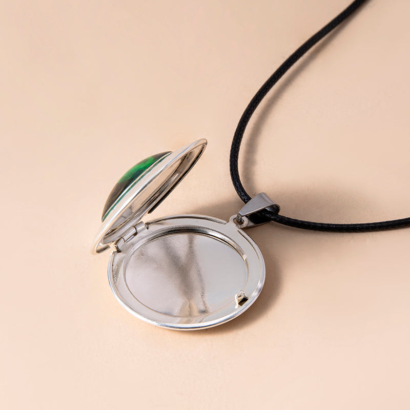 collier-vintage-verre-photo-cadre