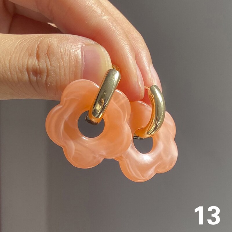 boucle-d-oreille-annee-80-plastique-style-13
