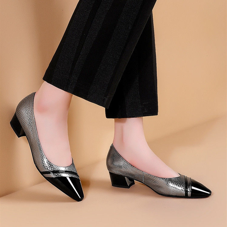 escarpins-vintage-bout-pointu-talon-bas