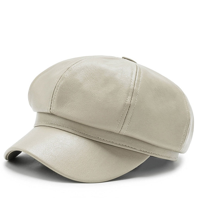 casquette-vintage-cuir-femme-blanche