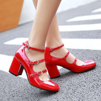 chaussures-annee-80-t-strap-rouge