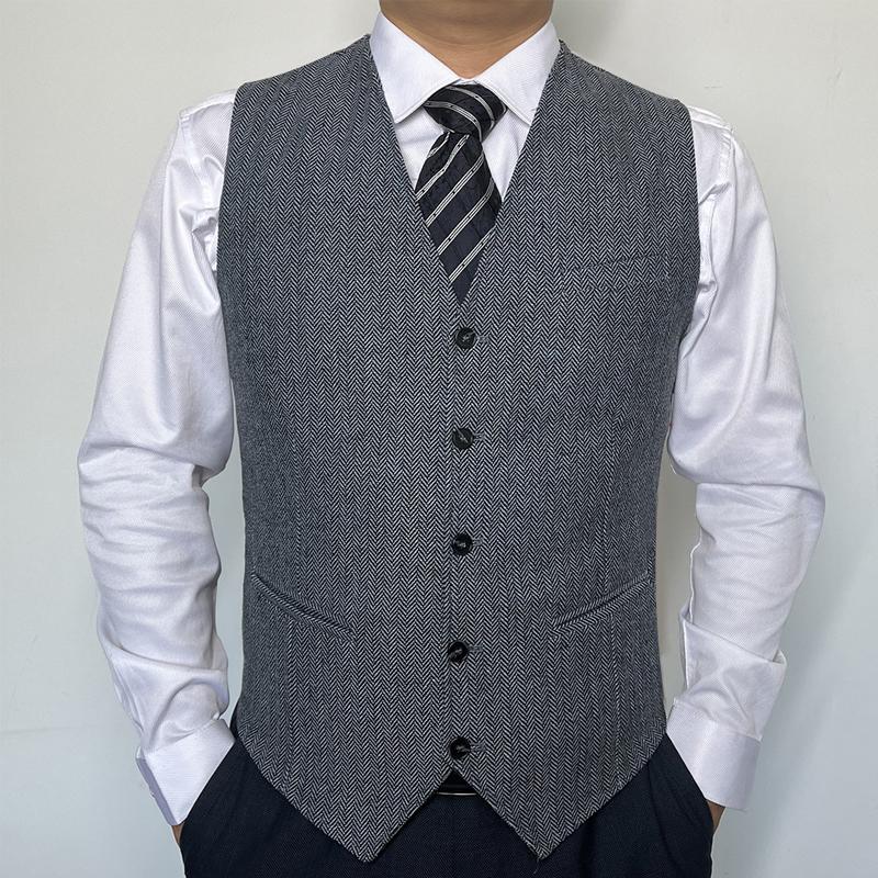 gilet-col-v-a-motif-chevrons-hommes-vintage
