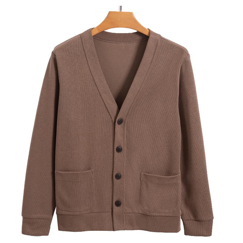 veste-tricot-vintage-col-v-homme