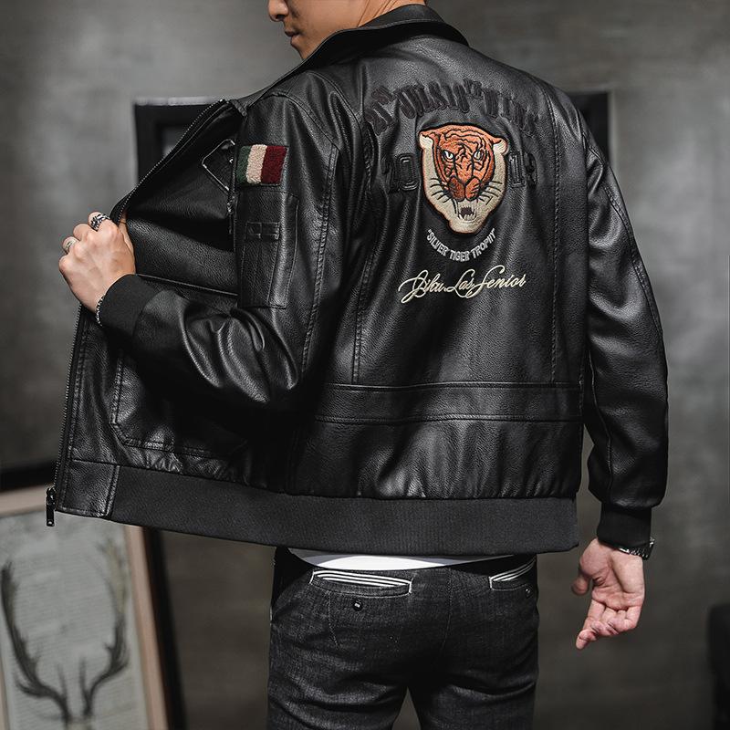 Biker-Lederjacke mit Vintage-Grafik