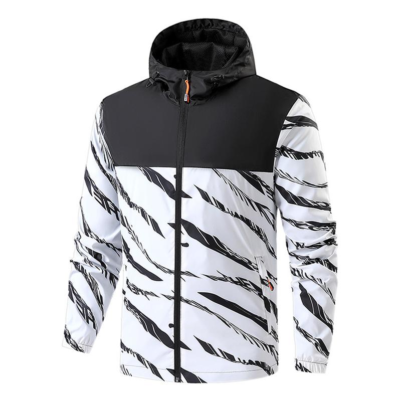veste-exterieur-ample-capuche-imprime-zebre-vintage