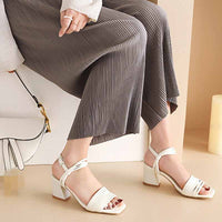 sandales-a-talons-annee-80-blanches